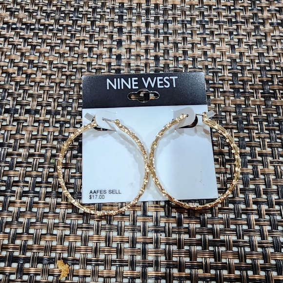 NWT Earring For Womens. - Picture 3 of 7
